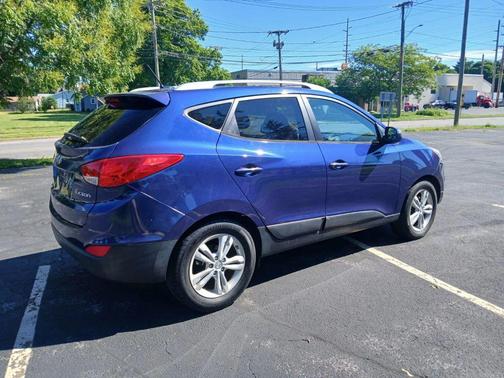 Blue 2012 Hyundai TUCSON GLS