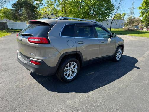 Brown 2016 Jeep Cherokee Sport