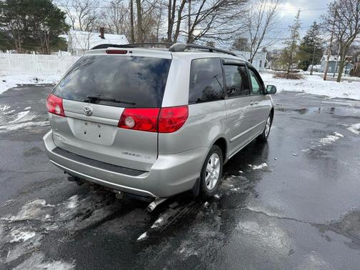 2007 Toyota Sienna CE
