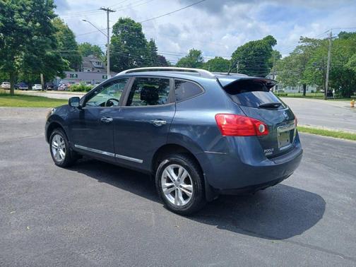 Blue 2015 Nissan Rogue Select S