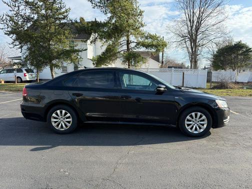 2015 Volkswagen Passat 1.8T S