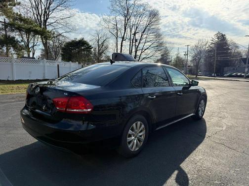 2015 Volkswagen Passat 1.8T S