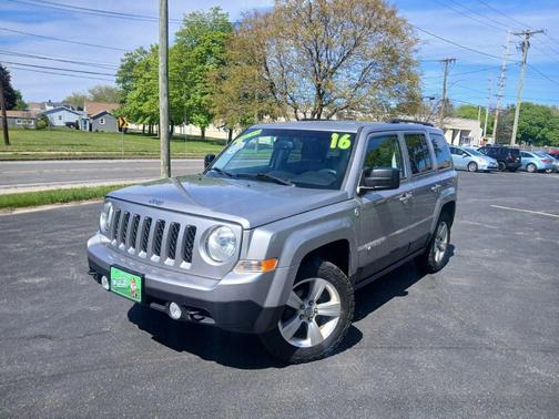 Gray 2016 Jeep Patriot Sport