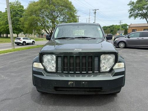 Green 2011 Jeep Liberty Sport