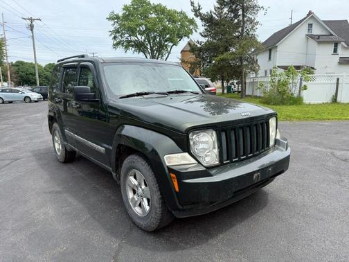 Green 2011 Jeep Liberty Sport