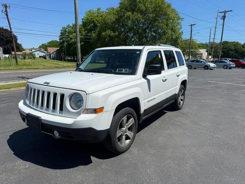 White 2016 Jeep Patriot Sport
