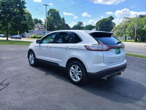 White 2015 Ford Edge SEL