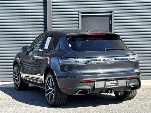 2025 Porsche Macan 