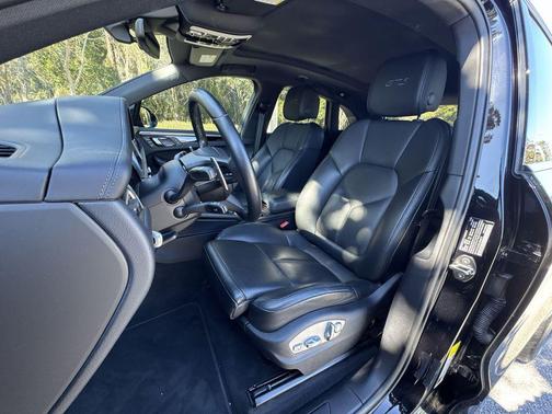 2024 Porsche Macan GTS