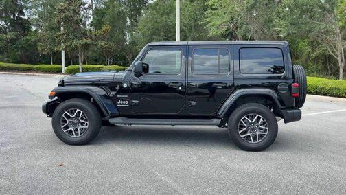 2024 Jeep Wrangler 4-Door Sahara 4x4