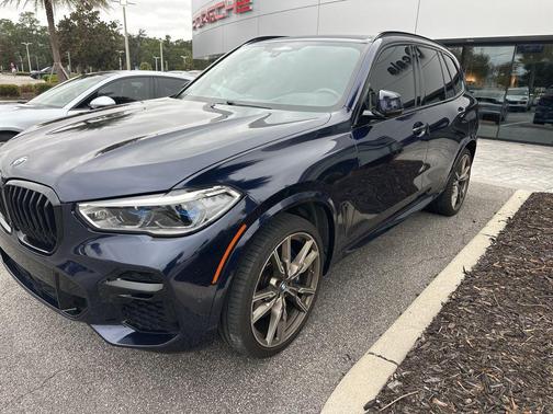2022 BMW X5 M50i