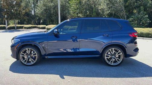 2022 BMW X5 M50i
