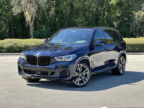 2022 BMW X5 M50i