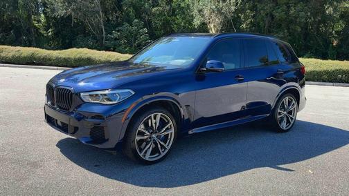 2022 BMW X5 M50i