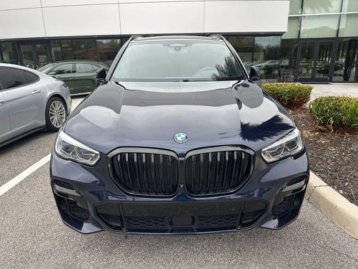 2022 BMW X5 M50i