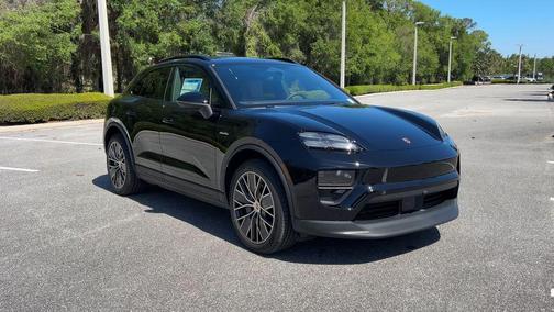 2025 Porsche Macan 
