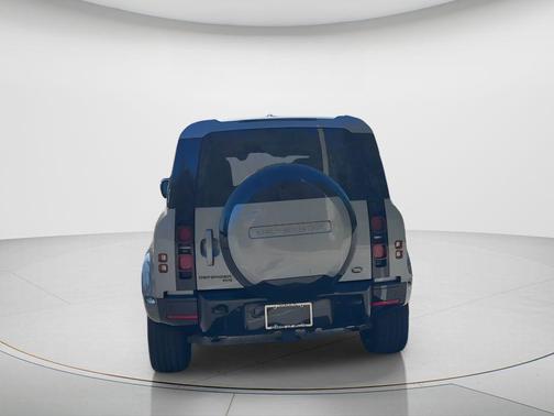 2023 Land Rover Defender 110 X-Dynamic SE