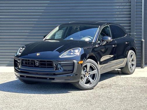 2025 Porsche Macan 