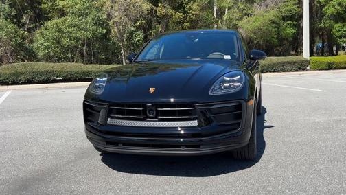 2025 Porsche Macan 