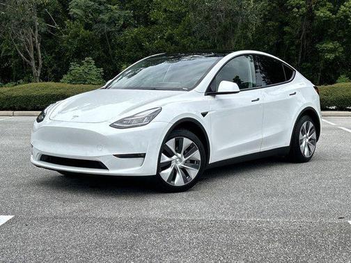 2022 Tesla Model Y Long Range Dual Motor All-Wheel Drive