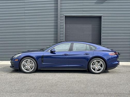2020 Porsche Panamera 4