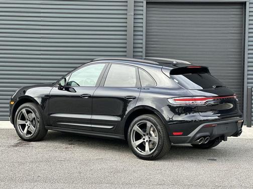 2025 Porsche Macan 