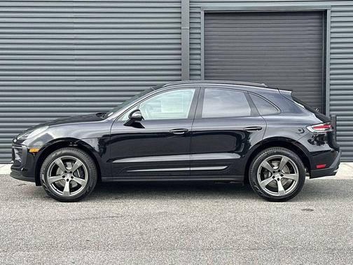 2025 Porsche Macan 
