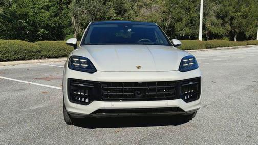 2025 Porsche Cayenne GTS
