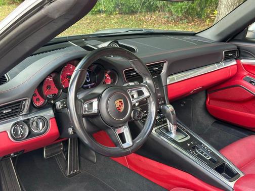 GT Silver Metallic 2019 Porsche 911 911 Carrera S