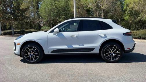 2025 Porsche Macan 