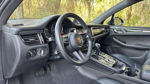 2023 Porsche Macan 