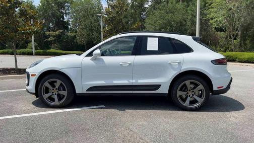 2025 Porsche Macan 