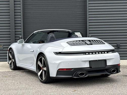 2026 Porsche 911 Carrera 4S Cabriolet