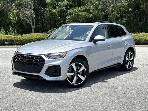 2022 Audi Q5 45 S line Premium Plus