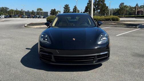 2018 Porsche Panamera 4