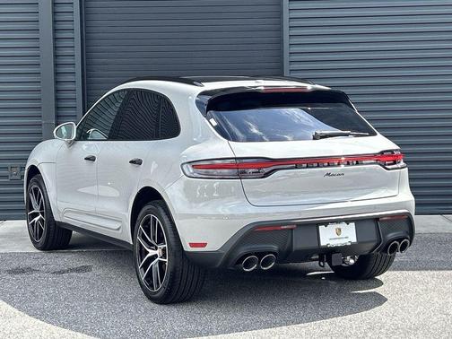 2025 Porsche Macan 