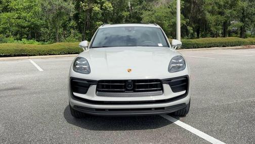 2025 Porsche Macan 