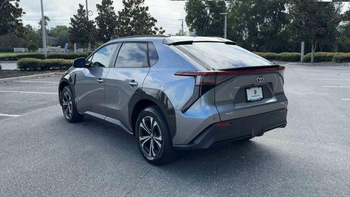 2025 Toyota bZ4X XLE