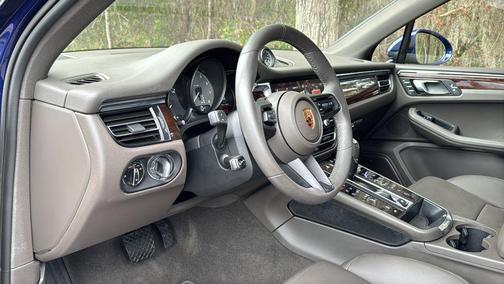 2025 Porsche Macan S