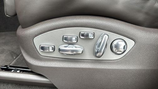 2025 Porsche Macan S