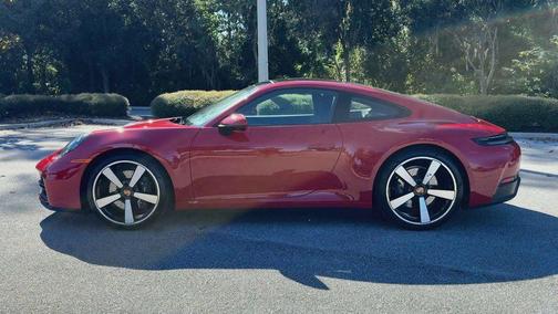 2025 Porsche 911 Carrera