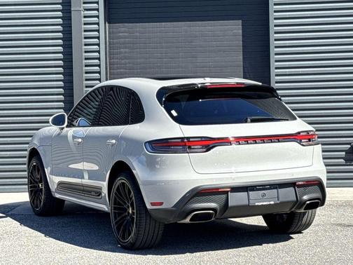 2023 Porsche Macan 
