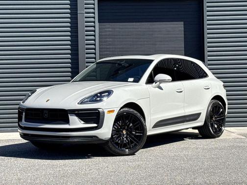 2023 Porsche Macan 