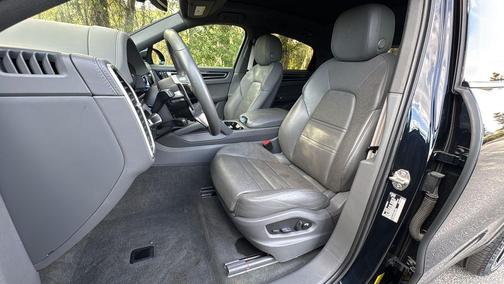 2023 Porsche Cayenne Cayenne
