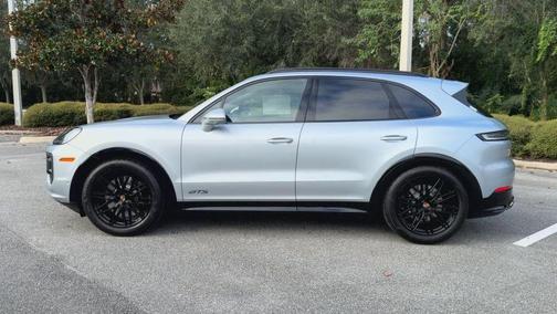 2026 Porsche Cayenne GTS