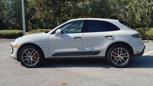 2022 Porsche Macan S