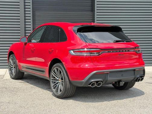 Carmine Red 2026 Porsche Macan Macan