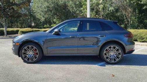 2017 Porsche Macan Turbo