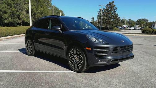 2017 Porsche Macan Turbo