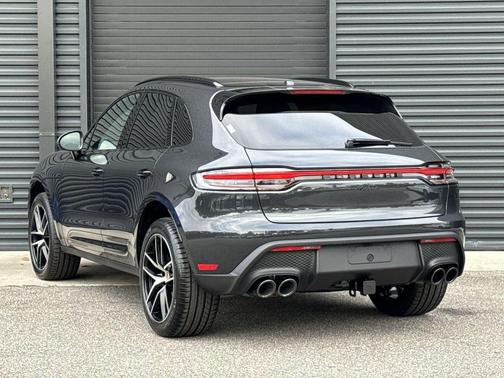 2026 Porsche Macan 